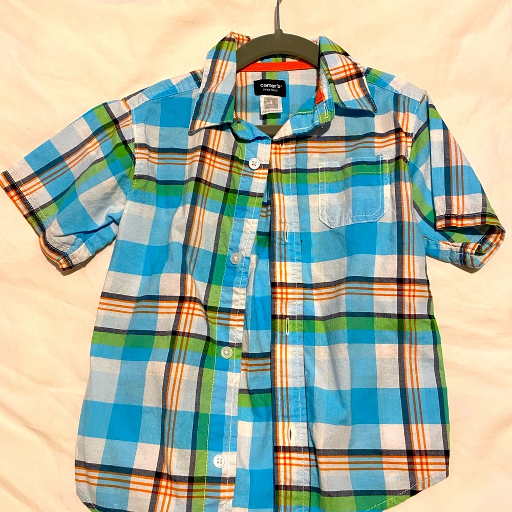 Carters Short Sleeve Button down Size 4